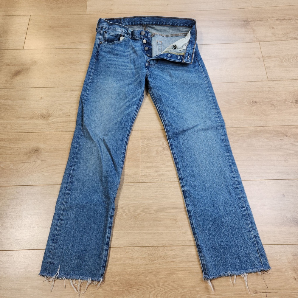 Levis 501 Jeans Mens 30x30 Blue Medium Wash Button Fly Straight Denim Distressed